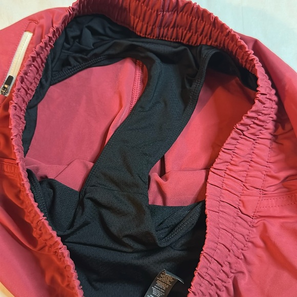 Vuori Clementine Short 2.0 Size L - Picture 6 of 10